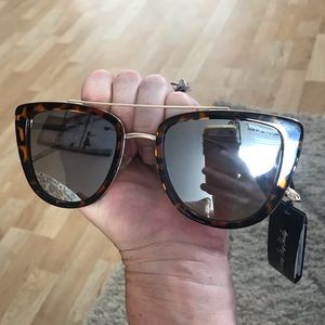 Women’s Quay Sunglasses